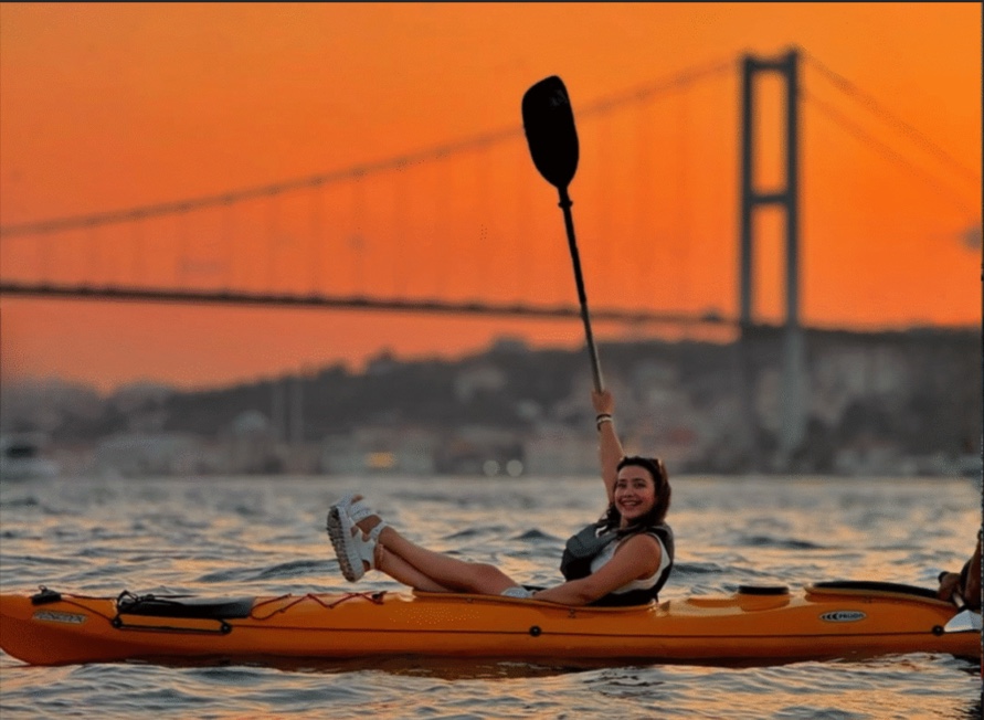 Bosphorus Sunset Kayak & Rowing Adventure